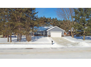 1433 Wellington Dr Reedsburg, WI 53959