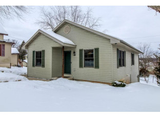 13 N High St Deerfield, WI 53531