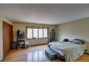 4827 Helgeland Dr, Sun Prairie, WI 53590