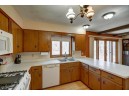 4827 Helgeland Dr, Sun Prairie, WI 53590