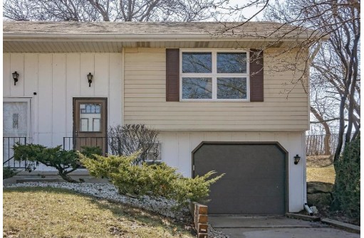 4404 White Aspen Rd, Madison, WI 53704