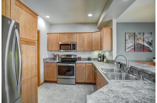 3110 S High Point Rd, Madison, WI 53719