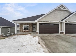 6521 Trails Edge Ct DeForest, WI 53532