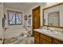 991 Bedford Dr, Janesville, WI 53545