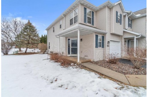 263 N Musket Ridge Dr, Sun Prairie, WI 53590