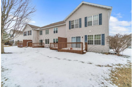 263 N Musket Ridge Dr, Sun Prairie, WI 53590