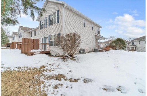 263 N Musket Ridge Dr, Sun Prairie, WI 53590