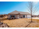 623 Stonefield Ln, Whitewater, WI 53190