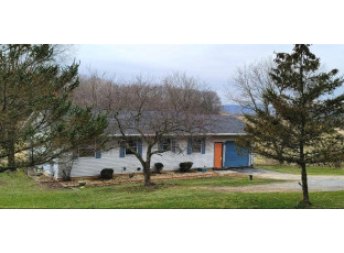 28791 Rustic Village Ln Richland Center, WI 53581