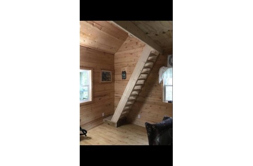 16549 N Frank Rd, Gays Mills, WI 54631