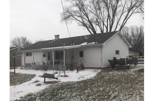 1605 N Oakhill Ave, Janesville, WI 53548-0144