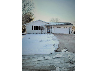 41 N 5th St Evansville, WI 53536