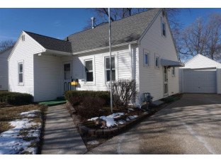 1727 Jackson St Beloit, WI 53511