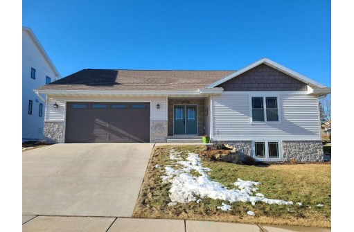 9110 Silverstone Ln, Verona, WI 53593