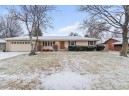 838 Suffolk Dr, Janesville, WI 53546