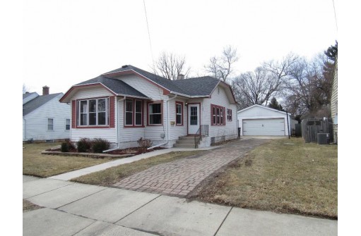 152 S Randall Ave, Janesville, WI 53546