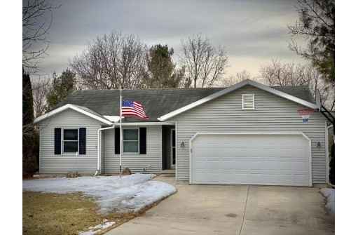 W10667 E Harmony Dr, Lodi, WI 53555