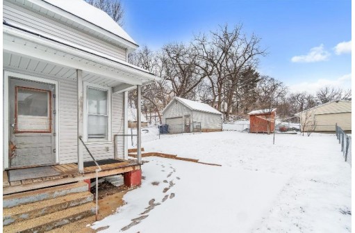 791 S Main St, Janesville, WI 53545