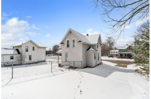 791 S Main St, Janesville, WI 53545