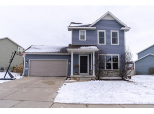 320 Heritage Square Dr Deerfield, WI 53531