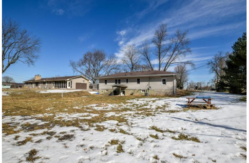 518 N Winsted St, Spring Green, WI 53588