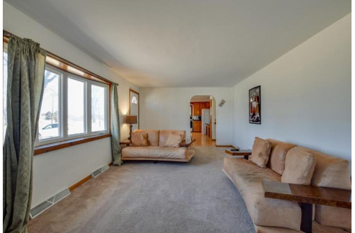 518 N Winsted St, Spring Green, WI 53588