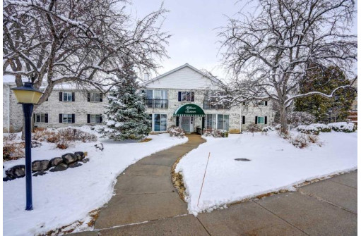 1516 Wheeler Rd C, Madison, WI 53704