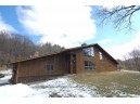 15098 Port Dr, Hillsboro, WI 54634