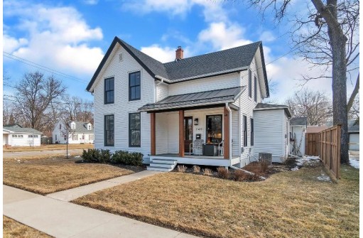 749 Park Ave, Beloit, WI 53511