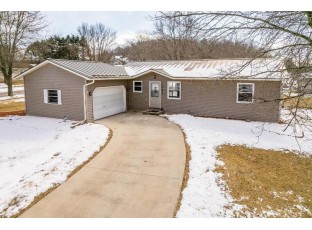 1220 17th St Reedsburg, WI 53959