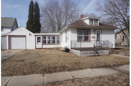 906 Moore St, Beloit, WI 53511