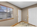 1534 Smithfield Dr, Sun Prairie, WI 53590