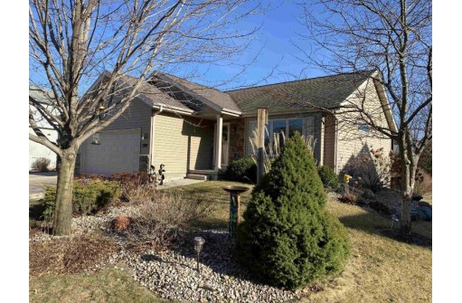 2107 Dakota Way, Prairie Du Sac, WI 53578