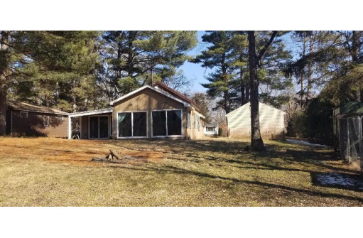 N4519 Oak Knoll Dr, Poynette, WI 53955