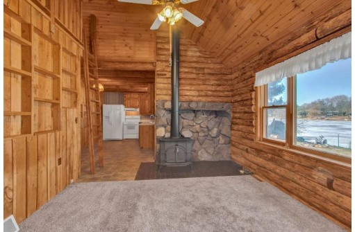 335 Halberds Ct, Nekoosa, WI 54457