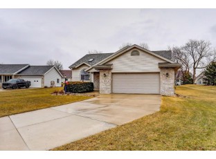 418 W Oak St Cottage Grove, WI 53527