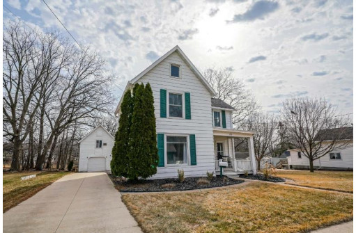 183 Jones St, Sun Prairie, WI 53590