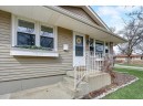 2102 Whenona Dr, Madison, WI 53711