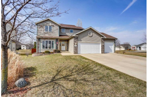 1342 Circle Dr, Sun Prairie, WI 53590