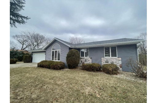 11526 N Bayview Dr, Edgerton, WI 53534