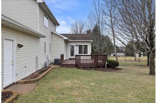 808 Levanger Ln, Stoughton, WI 53589