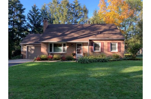 W9524 Skogen Rd, Cambridge, WI 53523