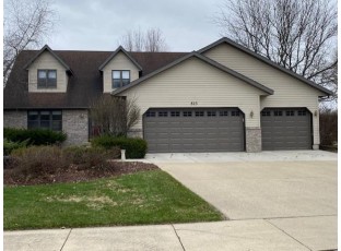 825 Thomas Dr Sun Prairie, WI 53590