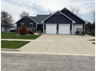 754 Red Hawk Dr Milton, WI 53563