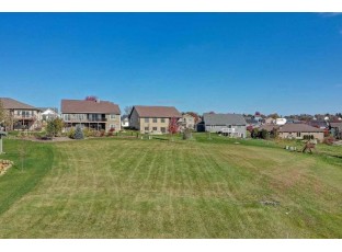 208 W Gonstead Rd Mount Horeb, WI 53572