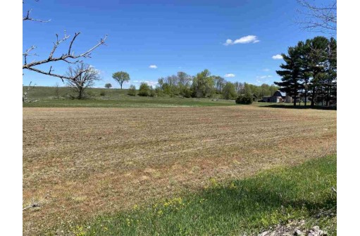 E7442A/B N Reedsburg Rd, Reedsburg, WI 53959