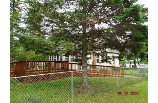 W5884 Lake St, Montello, WI 53949