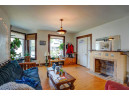 1027 Drake St, Madison, WI 53715-1609