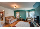 1027 Drake St, Madison, WI 53715-1609