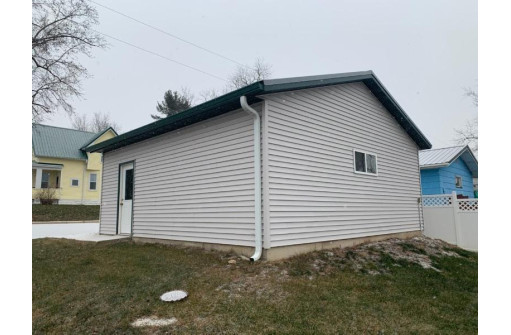 300 N Main St, Blanchardville, WI 53516